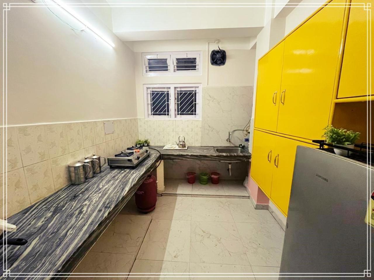 Kanak Laxmi Villa B & B กูวาฮาติ ภายนอก รูปภาพ