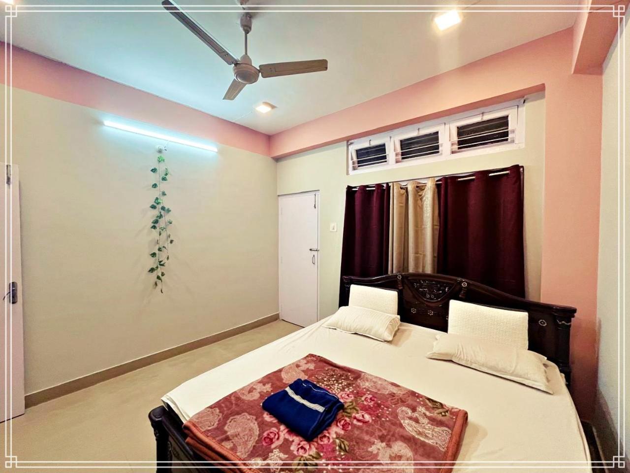 Kanak Laxmi Villa B & B กูวาฮาติ ภายนอก รูปภาพ